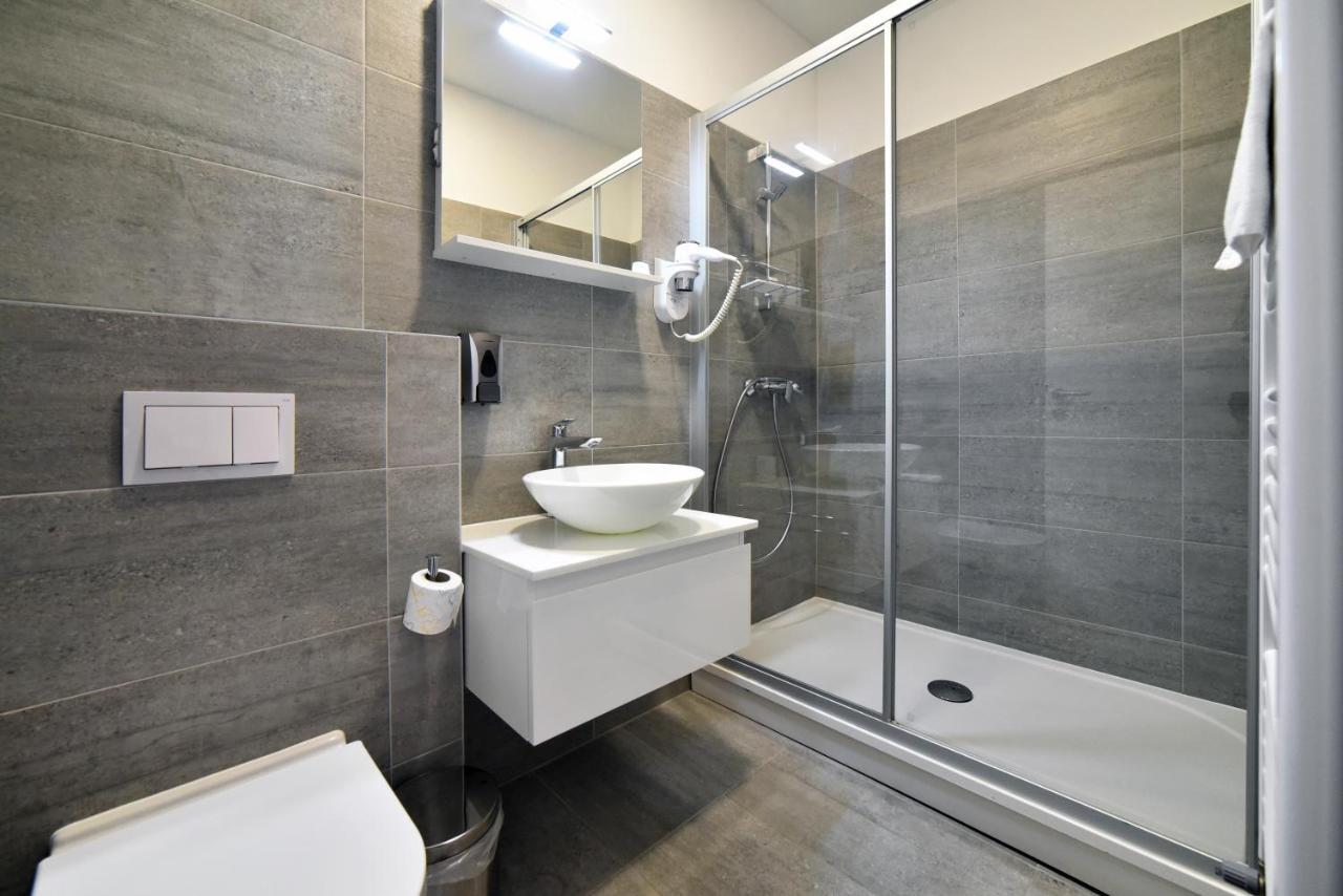 Deluxe Apartments Ria ザグレブ エクステリア 写真