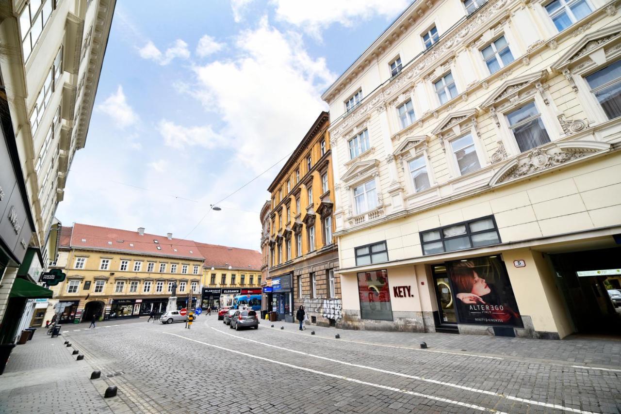 Deluxe Apartments Ria ザグレブ エクステリア 写真